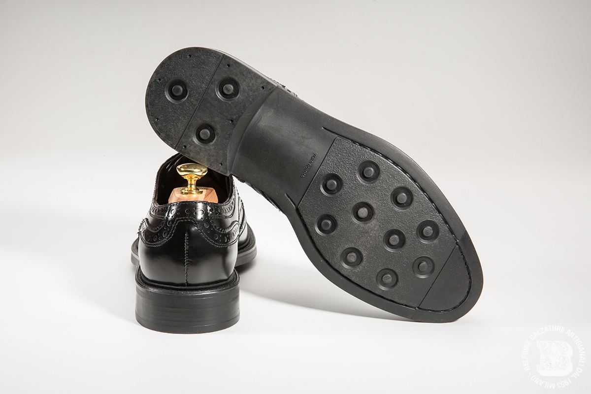 Derby-Magnum-suola-gomma-colore-nero00003.jpg