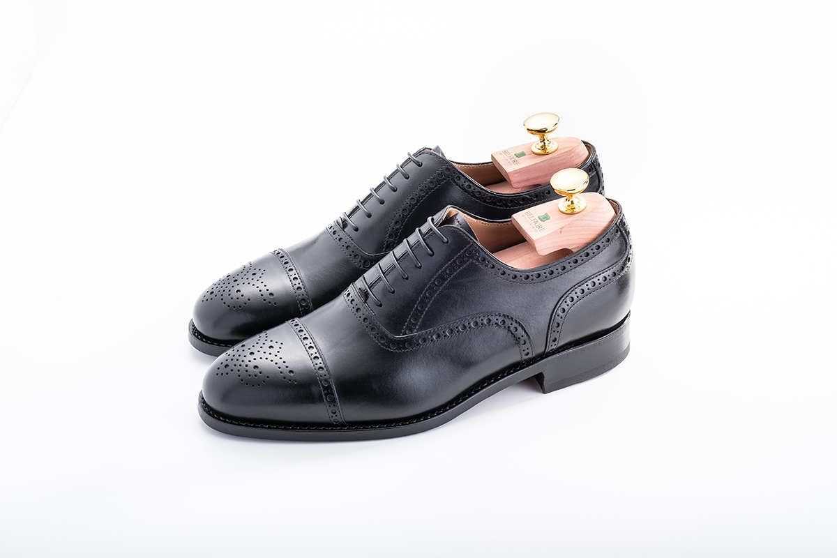Francesina-semi-brogue-nera00001.jpg